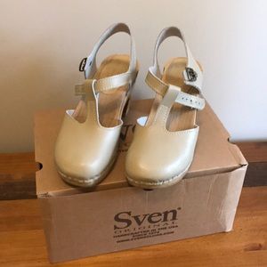 Sven clogs size 37